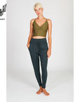 yogahose cosy pant kismet dunkles grau-gruen locker geschnitten hochwertige qualität