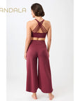 yogahose tulip weiter Schnitt rot von mandala aus tencel
