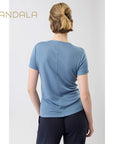 t-shirt aus merinowolle von mandala hellblau
