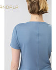 t-shirt aus merinowolle von mandala hellblau
