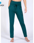 yogahose magadi susan green