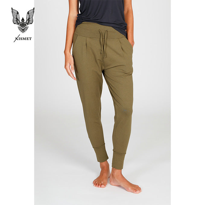 yogahose cosy pant kismet olive locker geschnitten hochwertige qualität