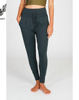 yogahose cosy pant kismet dunkles grau-gruen locker geschnitten hochwertige qualität