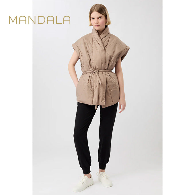 warme weste von mandala sand beige