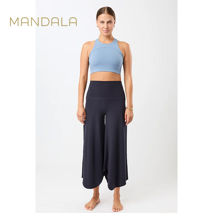 yogahose tulip weiter Schnitt dunkelblau von mandala aus tencel
