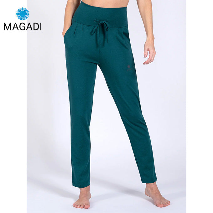 yogahose magadi susan green