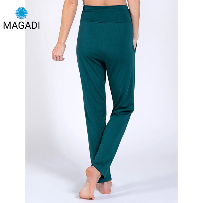 yogahose magadi susan green